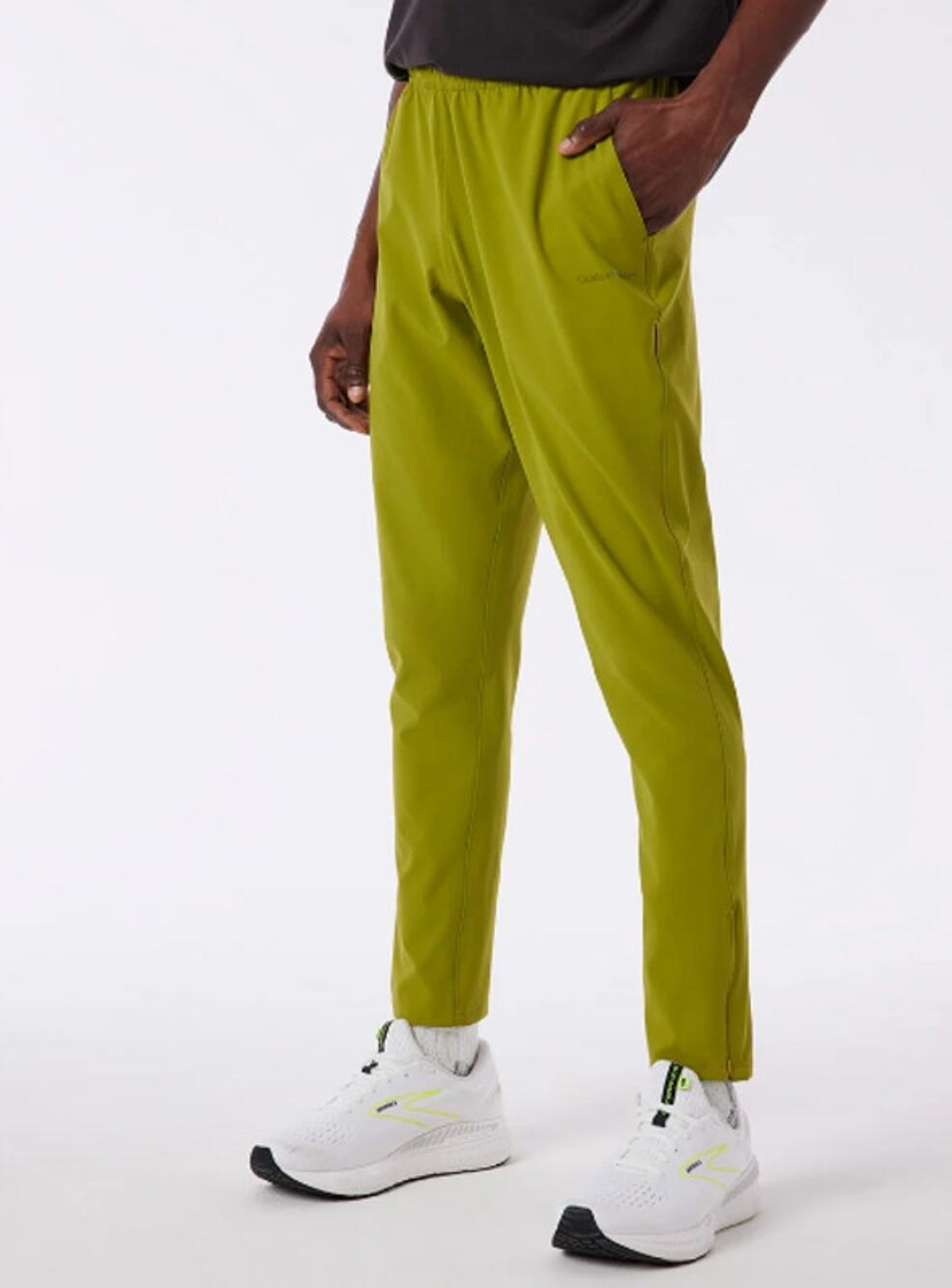 OUTDOOR VOICES Men's High Stride Pants Medium Mossy Green Lightweight NWT